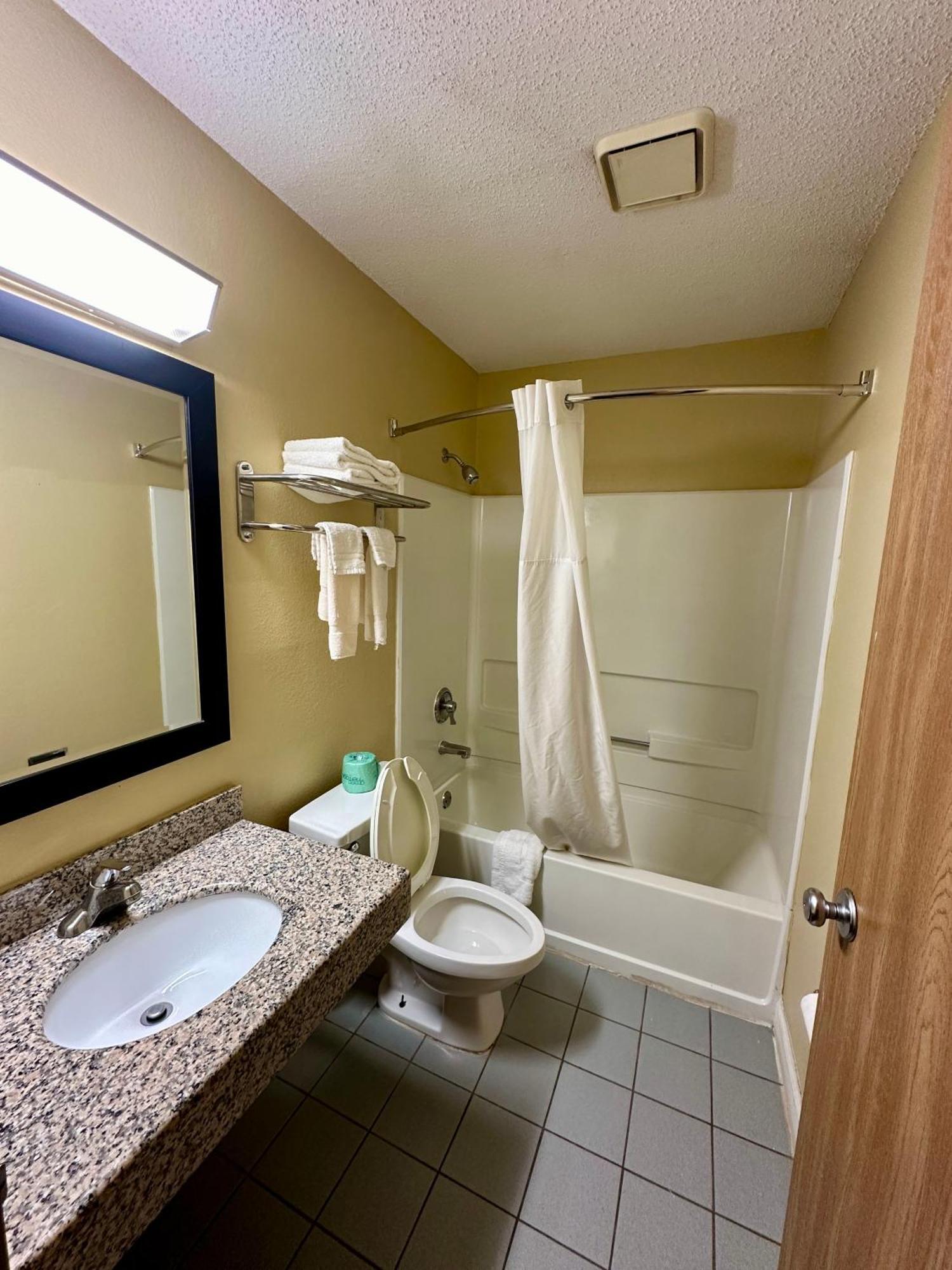 American Inn-アレクサンダー・シティ エクステリア 写真